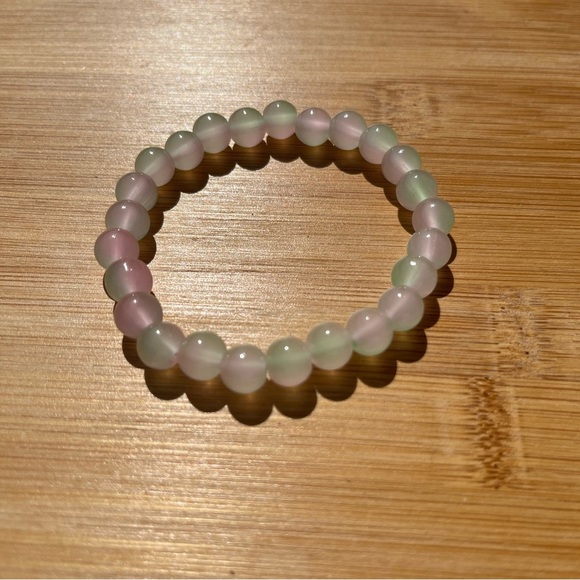 Pastel Pink and Shaded Green Bohemian Style 8mm Beaded Unisex Bracelet - Picture 4 of 8